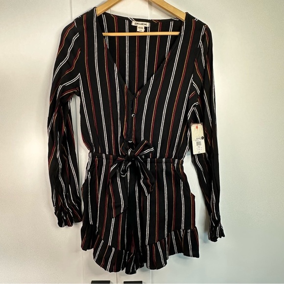 Billabong Play All Day Romper small black jumpsuit shorts long sleeve ruffle - Picture 4 of 13
